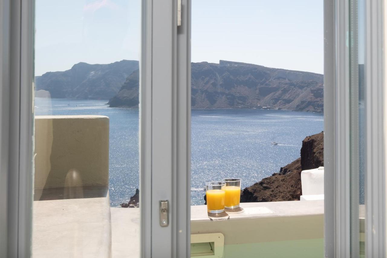 Santoroia Luxury Suites By Caldera Houses Exterior photo